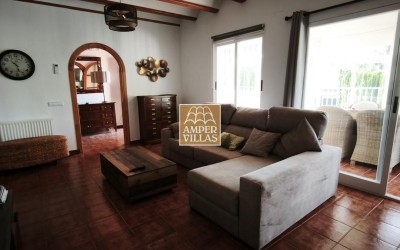 Spacious villa with guest apartment within short distance of the center of Altea la Vella.
